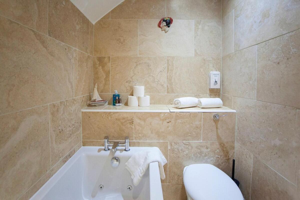 The Roof Terrace Maisonette - City Centre บาธ ภายนอก รูปภาพ