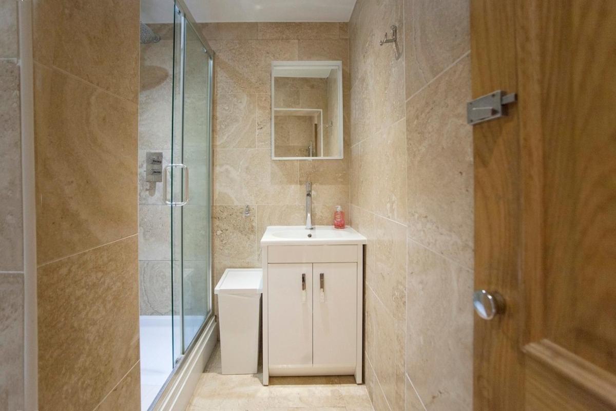 The Roof Terrace Maisonette - City Centre บาธ ภายนอก รูปภาพ